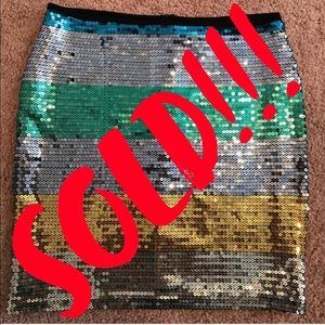!!SOLD!! Gorgeous multicolored sequins skirt!!